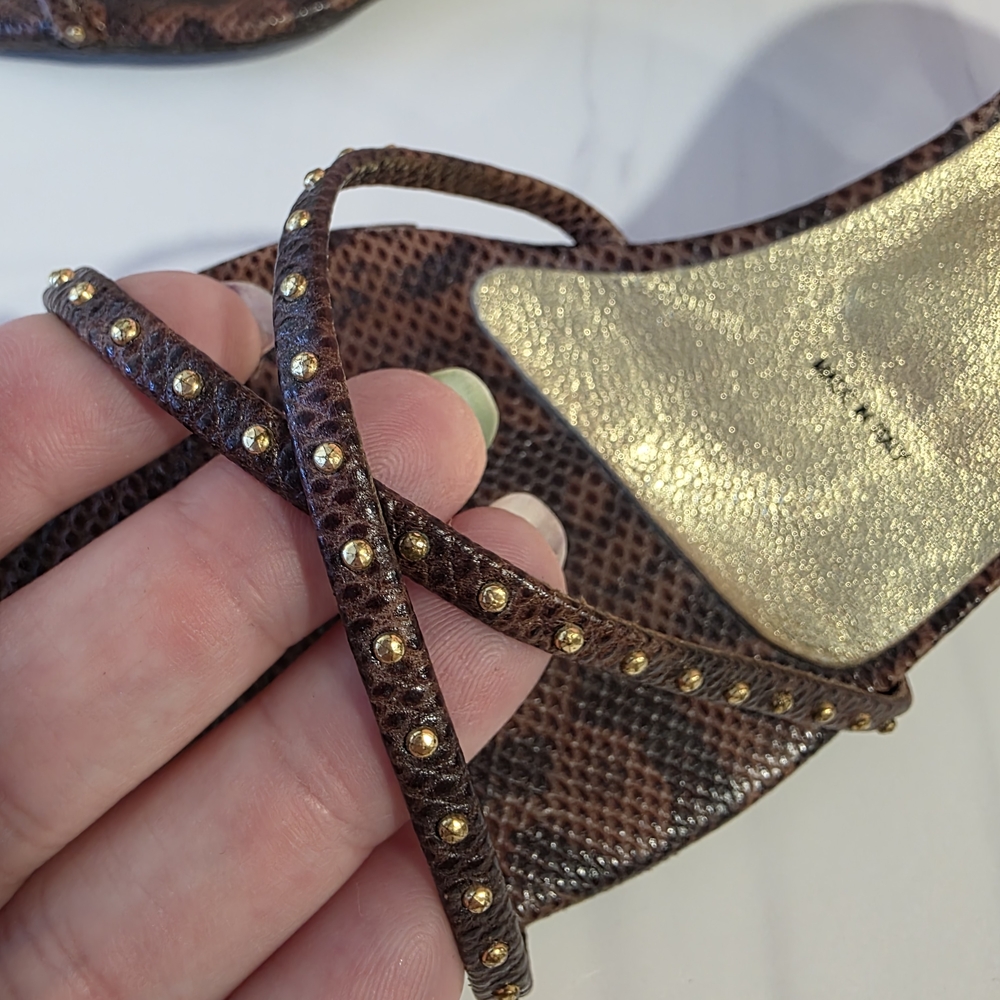 St. John Brown Kitten Heels 7 Italian Snakeskin Patterned Studded Brown Sandals - Picture 12 of 16